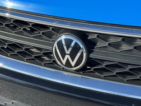 Used 2022 Volkswagen Taos SE image 7