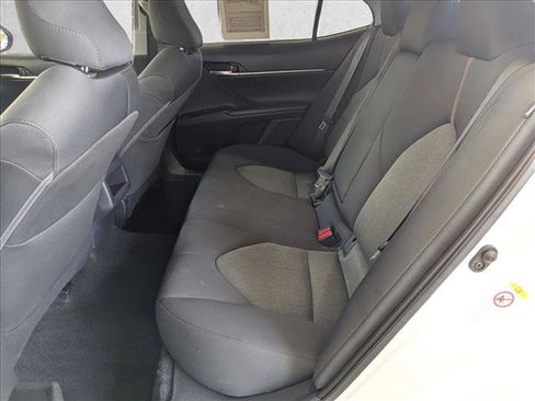 Used 2019 Toyota Camry LE FWD image 17