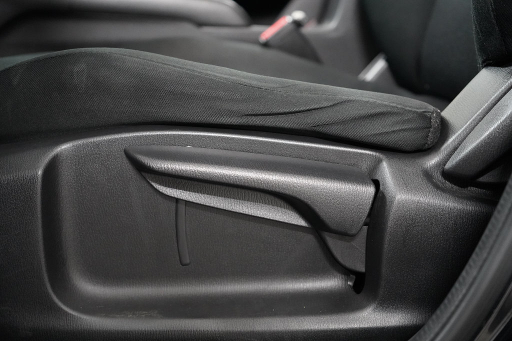 Used 2018 MAZDA CX-5 Sport AWD/4WD image 16
