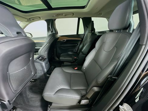 Used 2025 Volvo XC90 T8 Plus w/ Protection Package Premier AWD/4WD image 37