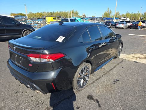 Used 2021 Toyota Corolla SE image 6