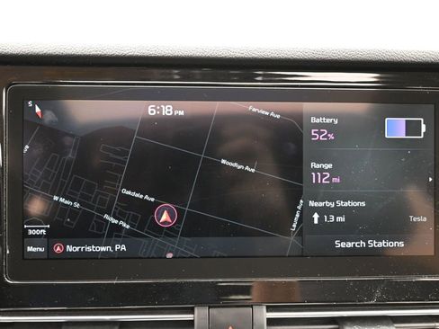 Used 2022 Kia Niro EX Premium FWD image 24