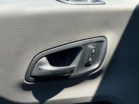 New 2025 Ford Transit 250 148 Medium Roof image 18