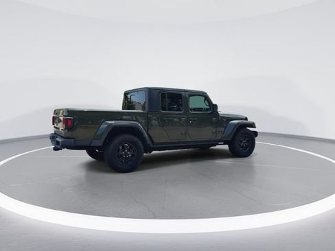 Used 2021 Jeep Gladiator Sport AWD/4WD image 8