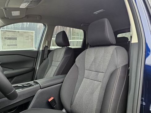 New 2026 Nissan Rogue SV AWD/4WD image 25