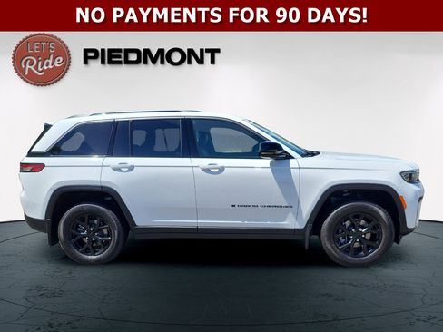 New 2026 Jeep Grand Cherokee Altitude AWD/4WD image 5