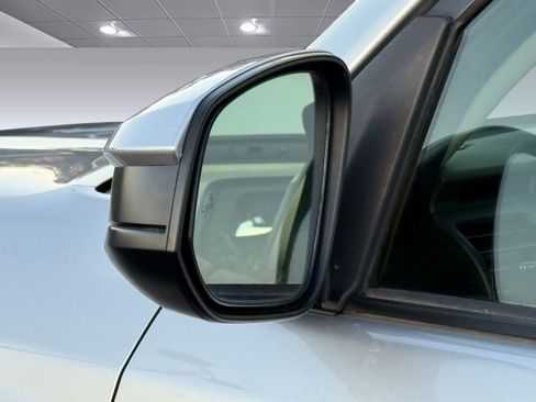 Used 2024 Toyota 4Runner SR5 image 24