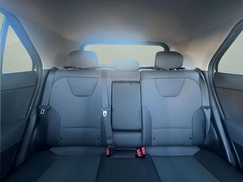 Used 2023 Kia Niro EX Touring image 17