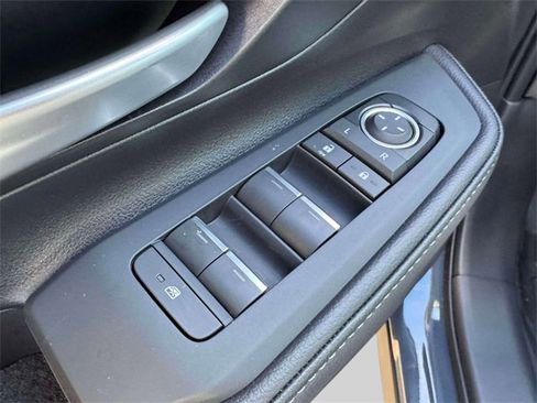 Used 2026 Toyota Grand Highlander XLE image 18