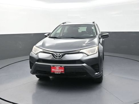 Used 2016 Toyota RAV4 LE FWD image 2