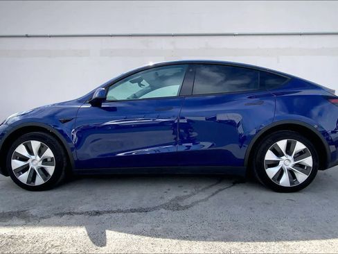 Used 2023 Tesla Model Y Long Range AWD/4WD image 4