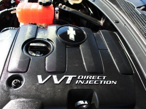 Used 2020 Chevrolet Camaro LT image 28