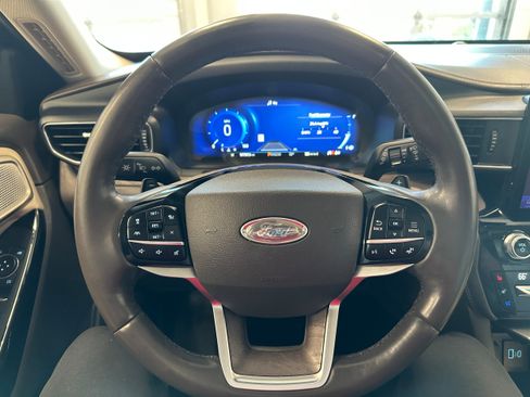 Used 2021 Ford Explorer Platinum w/ Equipment Group 601A image 23