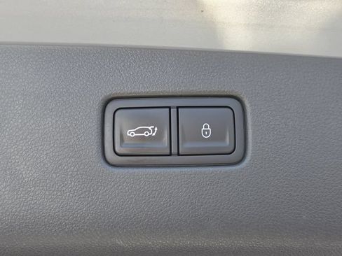Used 2024 Genesis GV70 2.5T w/ Advanced Package AWD/4WD image 21