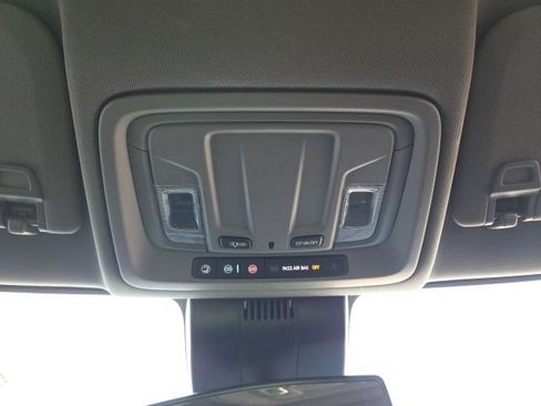 Used 2023 Chevrolet Silverado 1500 LT AWD/4WD image 64