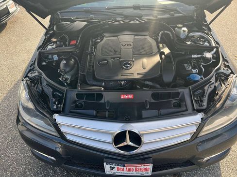 Used 2013 Mercedes-Benz C 300 4MATIC Sedan image 36