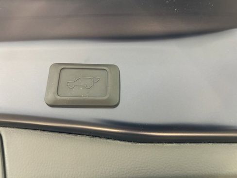 New 2025 Toyota RAV4 XLE Premium image 19