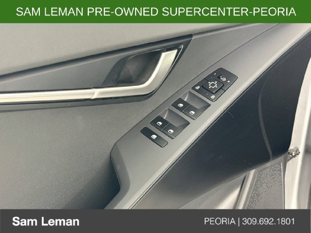 Used 2025 Kia Niro LX FWD image 17