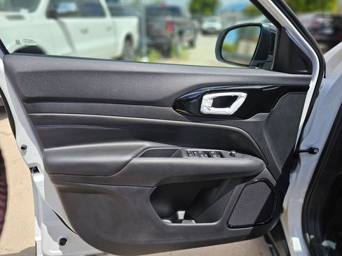 New 2026 Jeep Compass Latitude AWD/4WD image 20