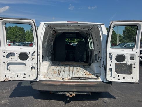 Used 2005 Ford E-150 and Econoline 150 RWD image 19