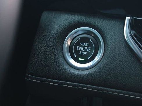 Used 2023 Chevrolet Colorado LT w/ LT Convenience Package III image 21