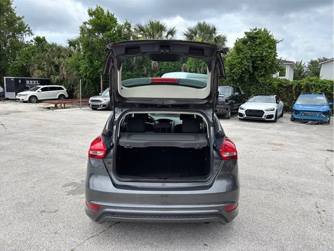 Used 2015 Ford Focus SE w/ SE Sport Package FWD image 30