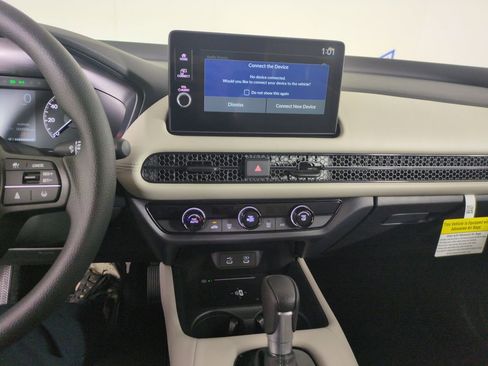 New 2026 Honda HR-V LX image 17