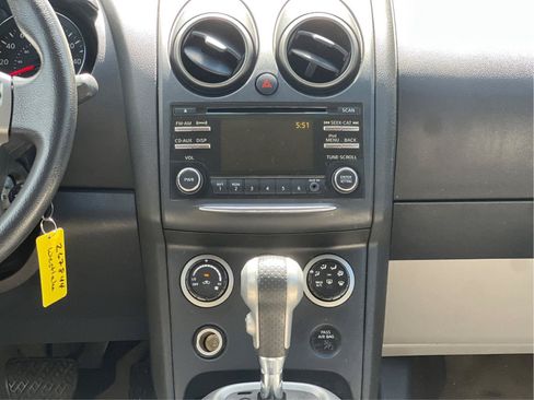 Used 2015 Nissan Rogue S w/ Convenience Package FWD image 6
