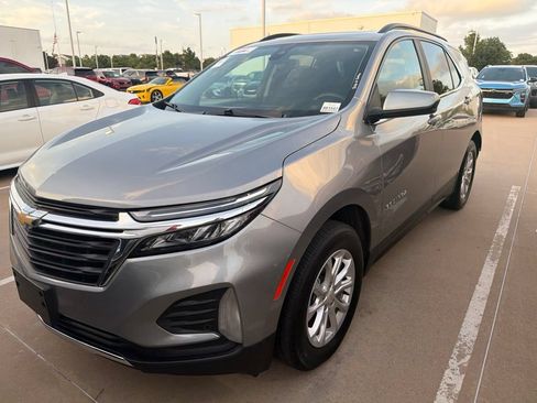 Used 2023 Chevrolet Equinox LT AWD/4WD image 1