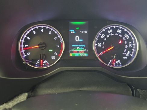 Used 2019 Toyota RAV4 XLE Premium w/ Cold Weather Package AWD/4WD image 12