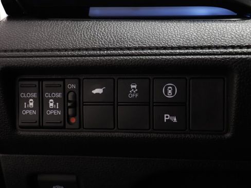 Used 2024 Honda Odyssey Elite image 7