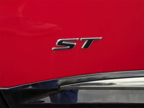 New 2025 Buick Envision Sport Touring image 27