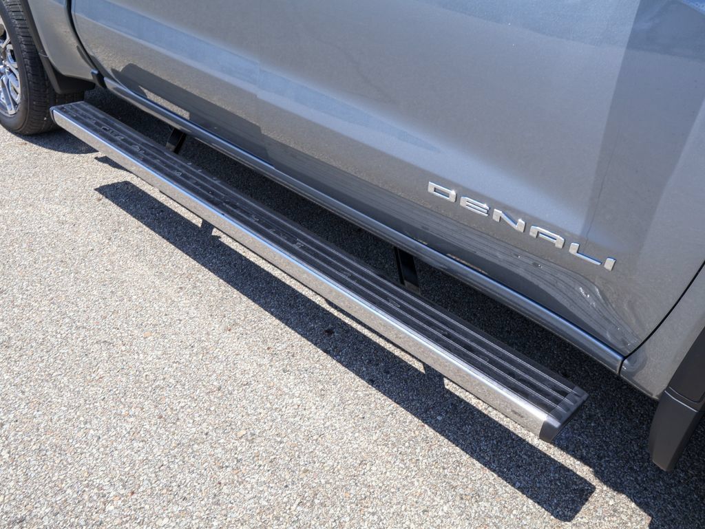 New 2026 GMC Sierra 1500 Denali Ultimate w/ LPO, Black Badging Package AWD/4WD image 6