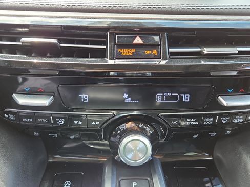 Used 2022 Acura MDX SH-AWD w/ Advance Package image 30