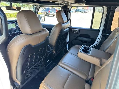 Used 2022 Jeep Wrangler Unlimited Rubicon 4xe image 19