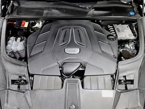 Used 2020 Porsche Cayenne image 38