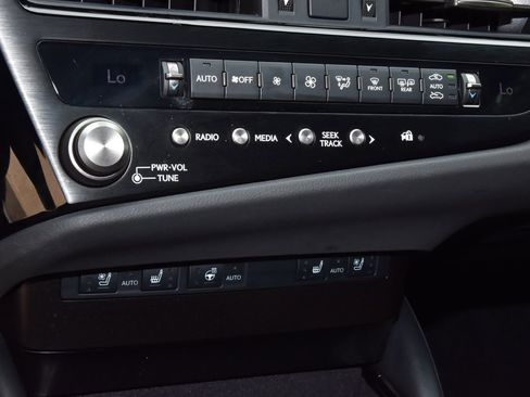 Used 2023 Lexus ES 350 w/ Premium Package FWD image 29