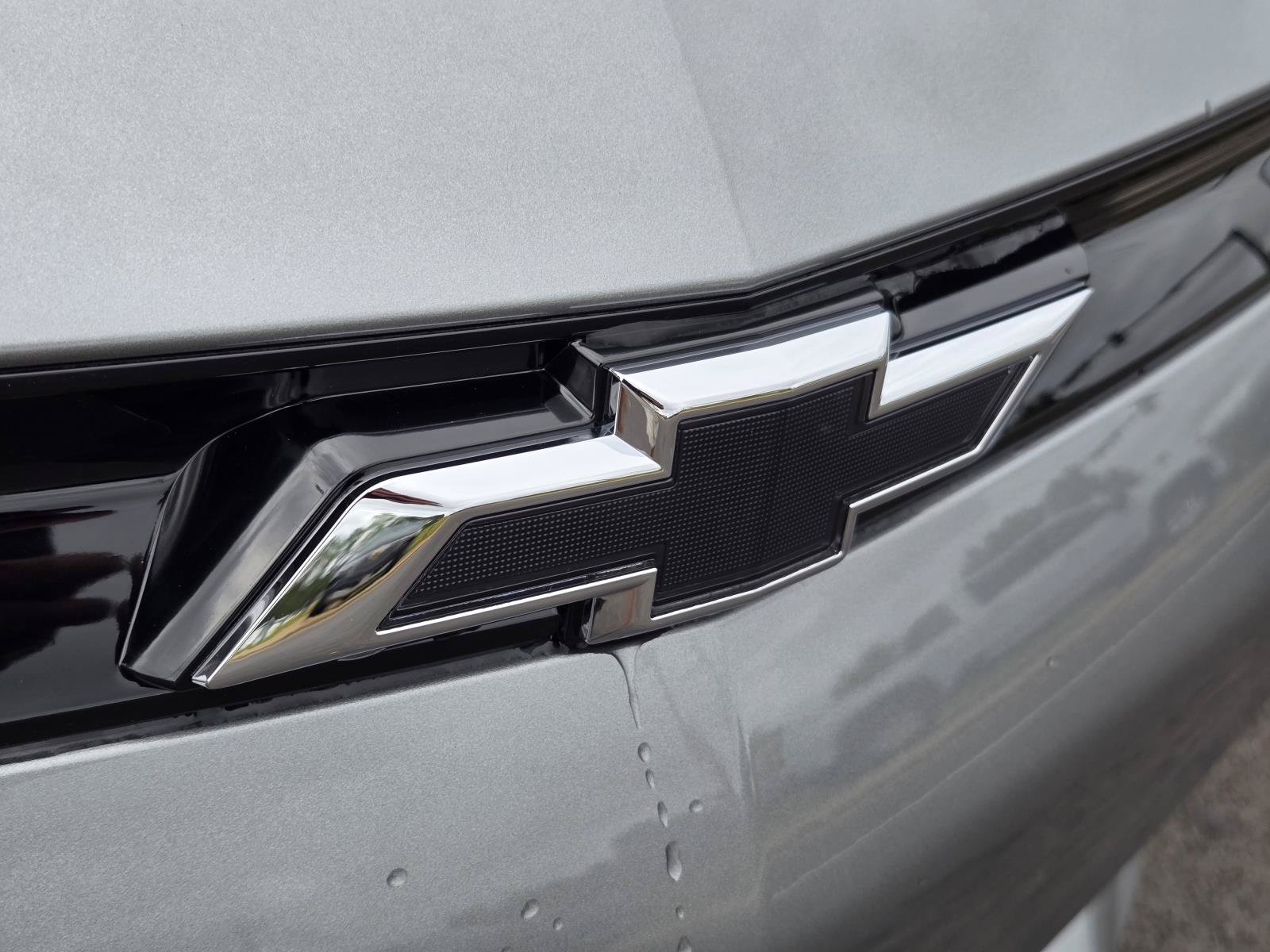 New 2027 Chevrolet Bolt LT FWD image 18