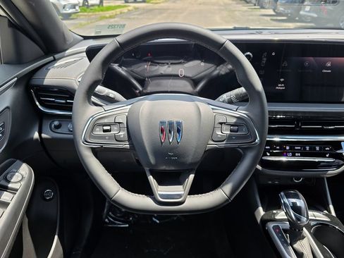 New 2026 Buick Envista Avenir FWD image 12