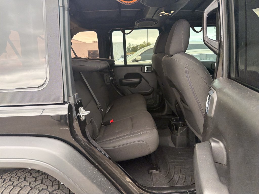 Used 2021 Jeep Wrangler Unlimited Sport AWD/4WD image 33