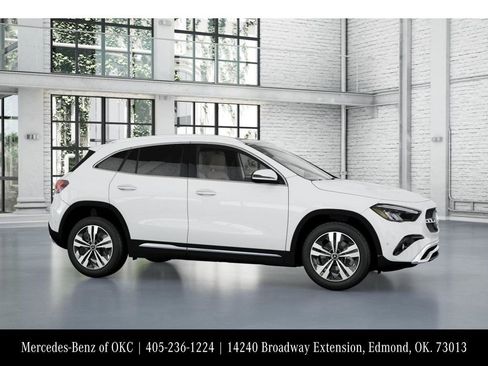 New 2026 Mercedes-Benz GLA 250 image 14