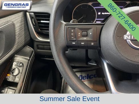 Used 2023 Nissan Rogue SV AWD/4WD image 21