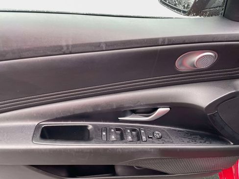 Used 2023 Hyundai Elantra SEL w/ Convenience Package FWD image 18