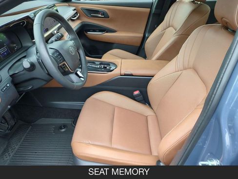 Used 2025 Toyota Crown Signia w/ Advanced Technology Package AWD/4WD image 14