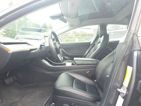 Used 2019 Tesla Model 3 Long Range image 9