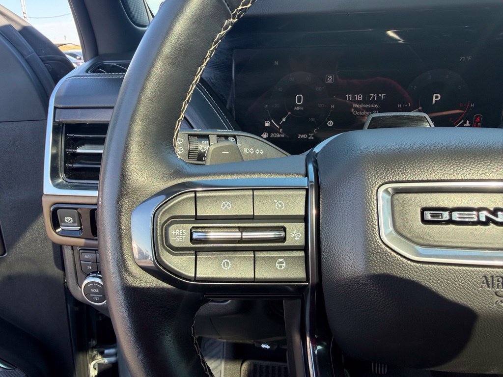 Used 2025 GMC Yukon XL Denali Ultimate AWD/4WD image 33