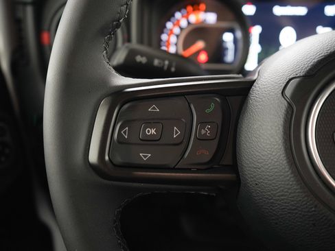 Used 2026 Jeep Wrangler Unlimited Rubicon AWD/4WD image 26