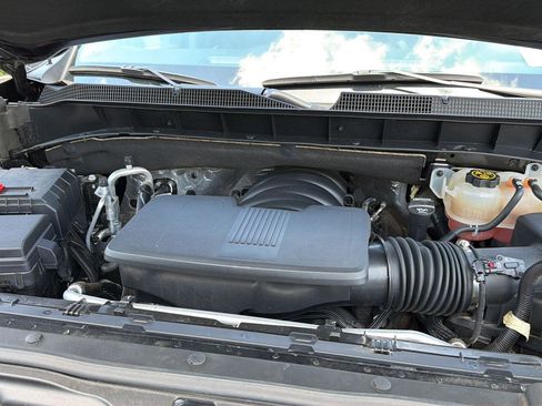 Used 2021 Chevrolet Silverado 1500 LT AWD/4WD image 34