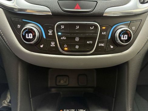 Used 2018 Chevrolet Equinox Premier w/ LPO, Floor Liner Package AWD/4WD image 18