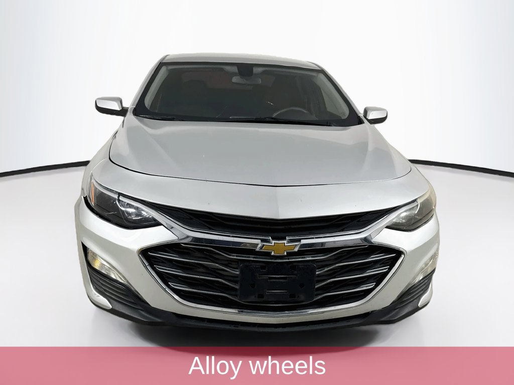 Used 2022 Chevrolet Malibu LT FWD image 2